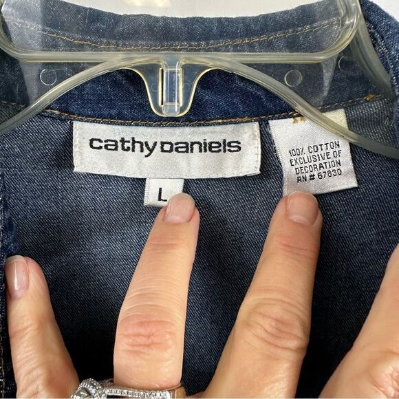 CATHY DANIELS DENIM ZIP JACKET - Picture 3 of 6